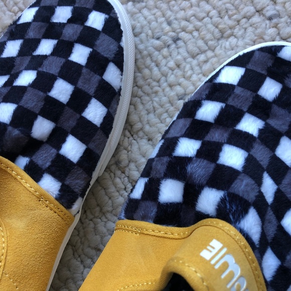 Awesome Vans x David Bowie sneaks - Picture 6 of 8